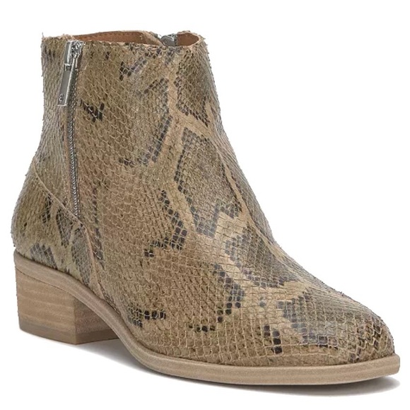 Lucky Brand Shoes - NWT Lucky Brand Women’s Booties size 7.5 Baelee Round Toe Ankle Genuine Leather